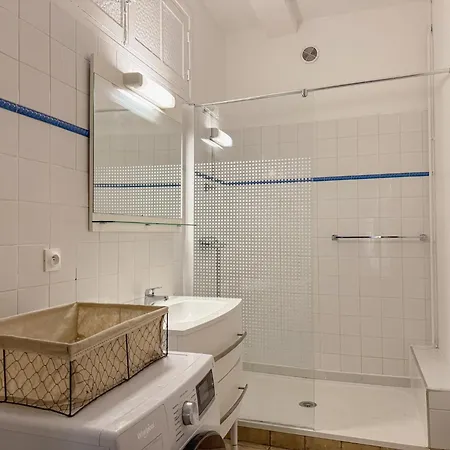 Art Deco Centre-ville, Spacieux Et Lumineux Appartement